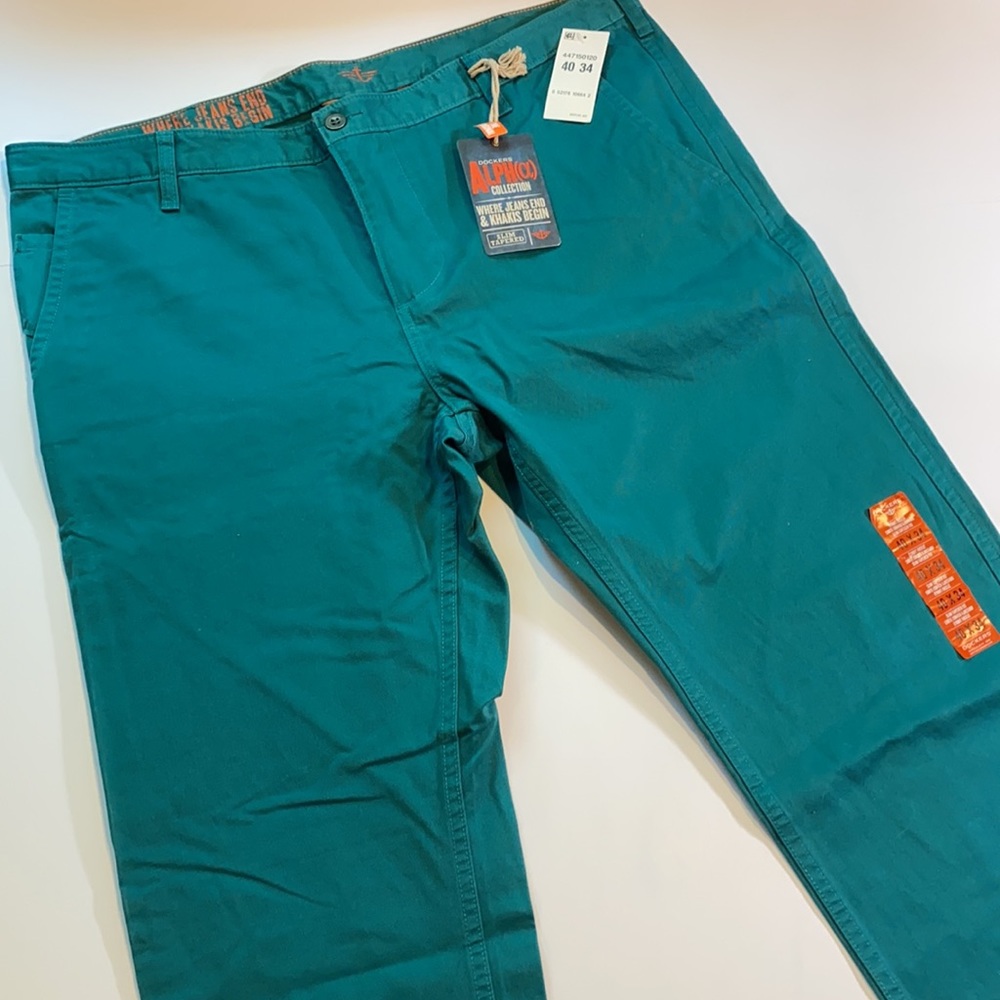 Dockers Alpha Slim Size 40 x 34 Slim Tapered Fit 100% Cotton Khaki Jeans New - Picture 3 of 14